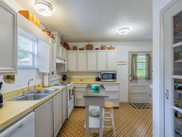 30070 NE 96TH STREET, Fort Mc Coy, FL 32134