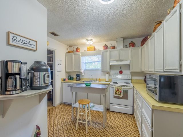 30070 NE 96TH STREET, Fort Mc Coy, FL 32134