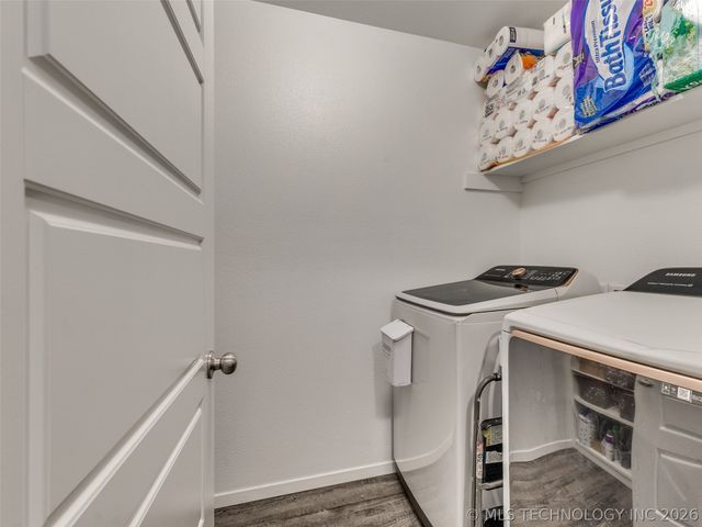 8514 E 162nd Street S, Bixby, OK 74008
