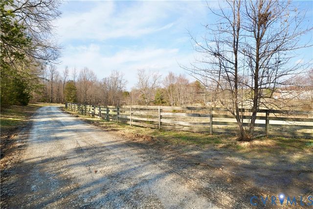 805 Rockford Rd, Manakin Sabot, VA 23103