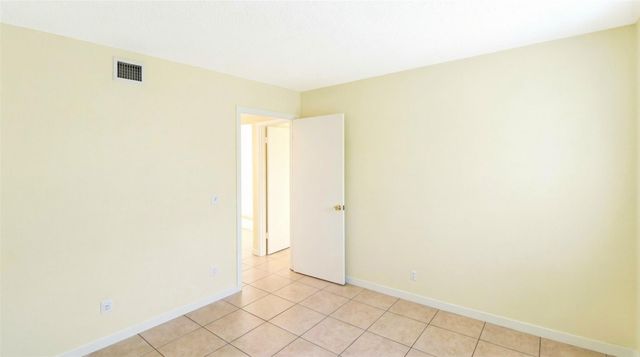 470 Executive Center Dr 1G, West Palm Beach, FL 33401