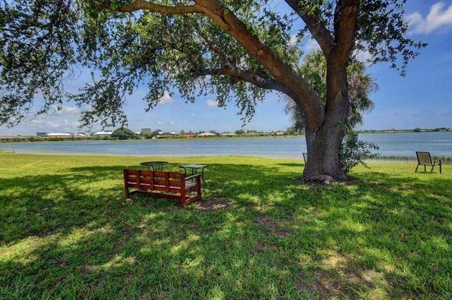 470 Executive Center Dr 1G, West Palm Beach, FL 33401