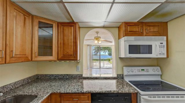 470 Executive Center Dr 1G, West Palm Beach, FL 33401