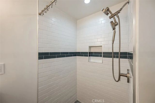 5525 Costello Avenue, Los Angeles, CA 91401