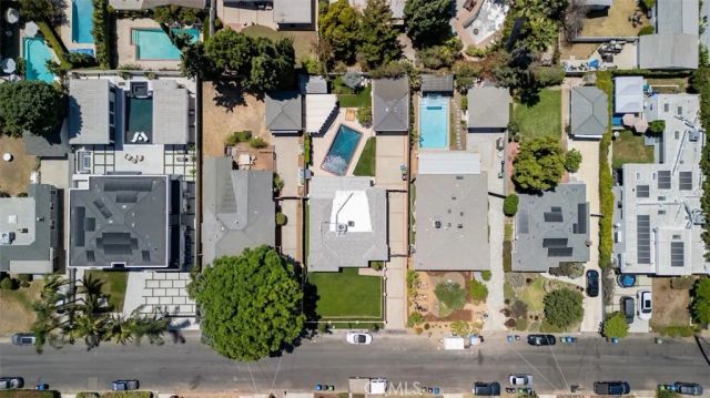 5525 Costello Avenue, Los Angeles, CA 91401