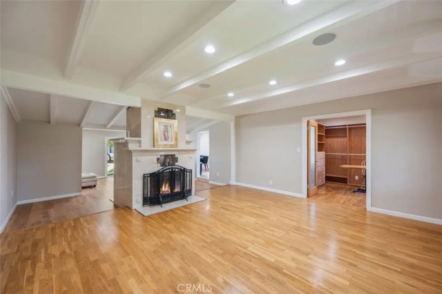 5525 Costello Avenue, Los Angeles, CA 91401