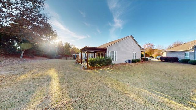 6303 Rockpoint Lane, Hoschton, GA 30548