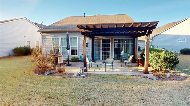 6303 Rockpoint Lane, Hoschton, GA 30548