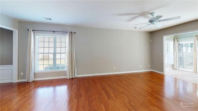 6303 Rockpoint Lane, Hoschton, GA 30548