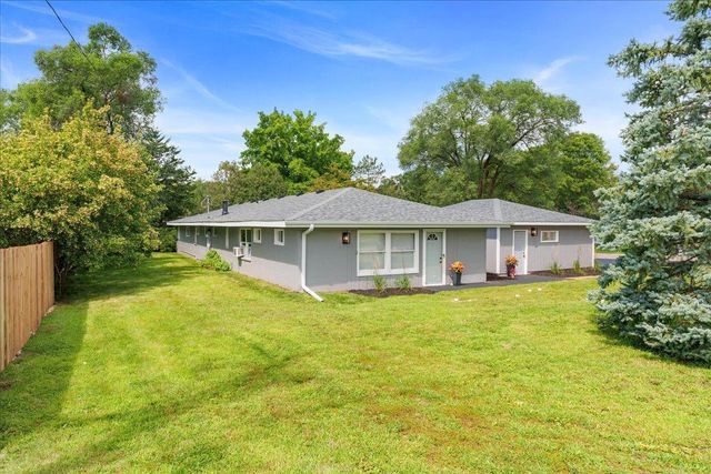 180 Saint Croix Trail N, Lakeland, MN 55043