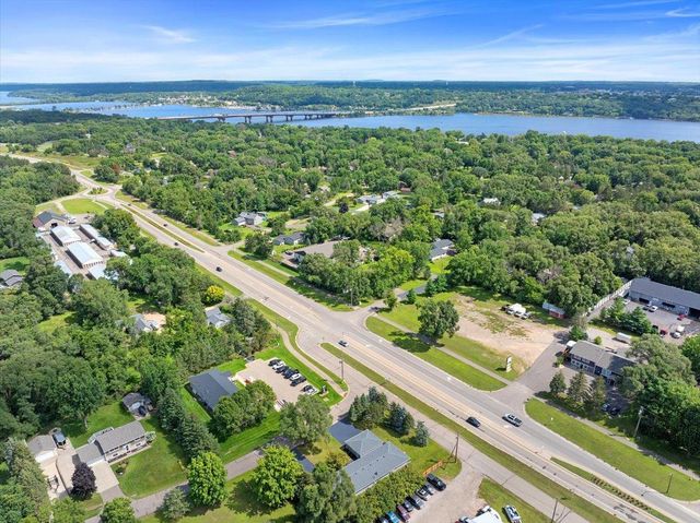 180 Saint Croix Trail N, Lakeland, MN 55043