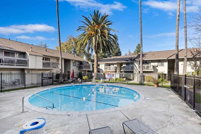 1241 Homestead Ave 224, Walnut Creek, CA 94596