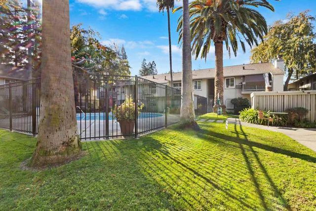 1241 Homestead Ave 224, Walnut Creek, CA 94596