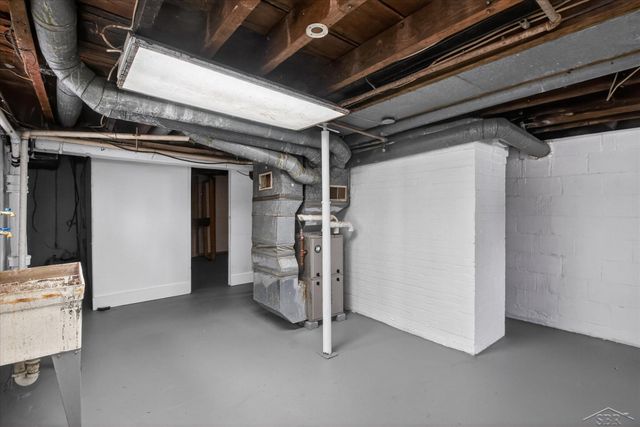 1403 Bliss Street, Saginaw, MI 48602