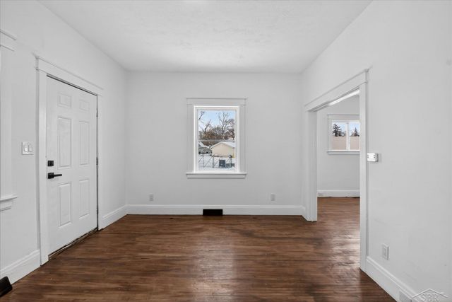 1403 Bliss Street, Saginaw, MI 48602