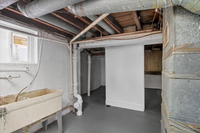 1403 Bliss Street, Saginaw, MI 48602