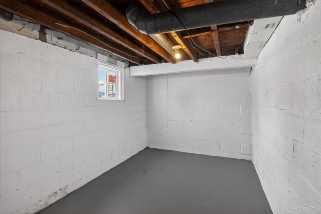 1403 Bliss Street, Saginaw, MI 48602