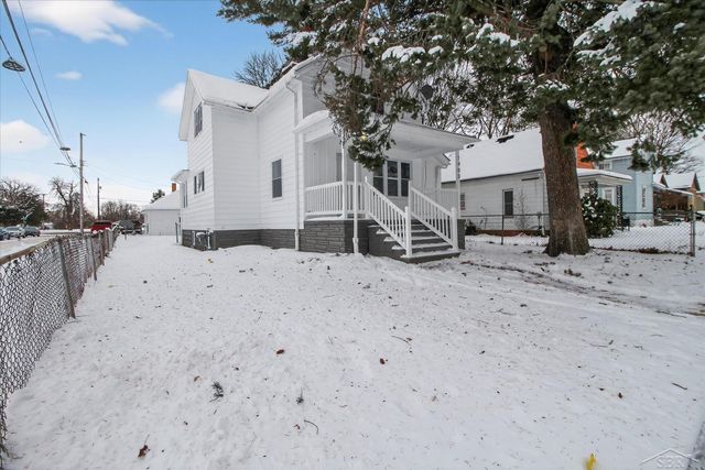 1403 Bliss Street, Saginaw, MI 48602