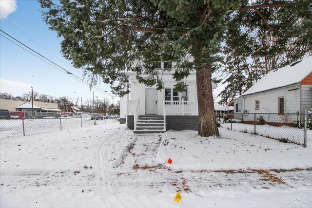 1403 Bliss Street, Saginaw, MI 48602