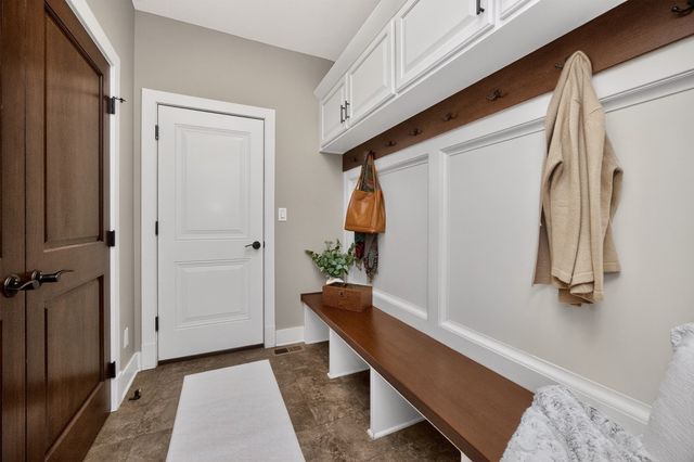 4812 160th Street, Urbandale, IA 50323