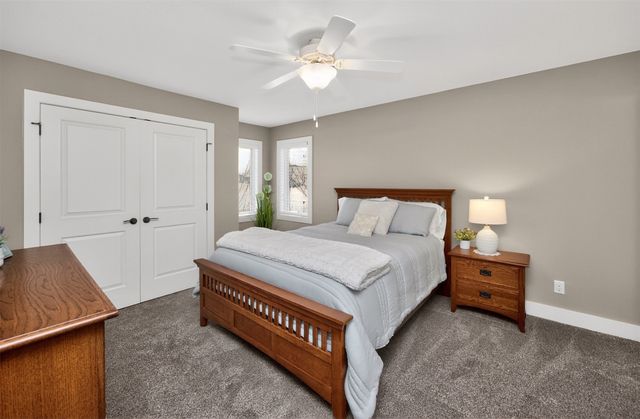 4812 160th Street, Urbandale, IA 50323