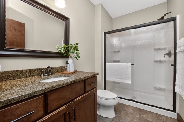 4812 160th Street, Urbandale, IA 50323