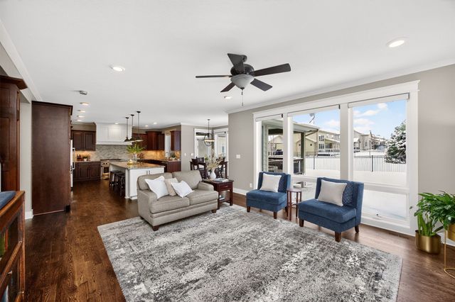 4812 160th Street, Urbandale, IA 50323