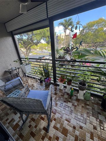 900 Colony Point Cir 218, Pembroke Pines, FL 33026