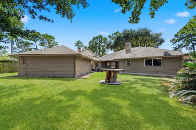 11810 Rowood Drive, Houston, TX 77070