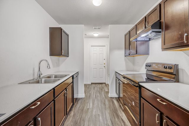 1123 Division Street, Greenville, TX 75401