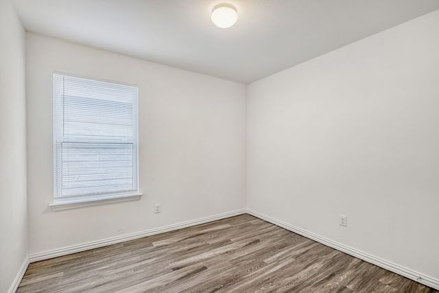 1123 Division Street, Greenville, TX 75401