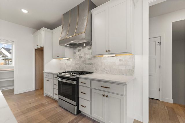 141 DONALD NEIL CT, Columbia, MO 65203