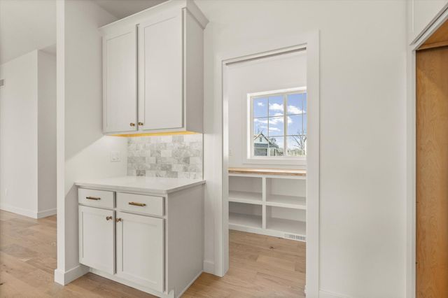 141 DONALD NEIL CT, Columbia, MO 65203