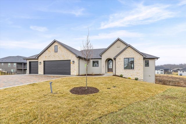 141 DONALD NEIL CT, Columbia, MO 65203