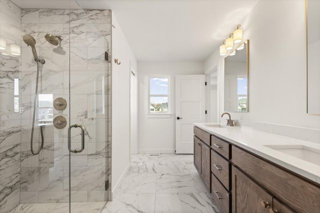 141 DONALD NEIL CT, Columbia, MO 65203