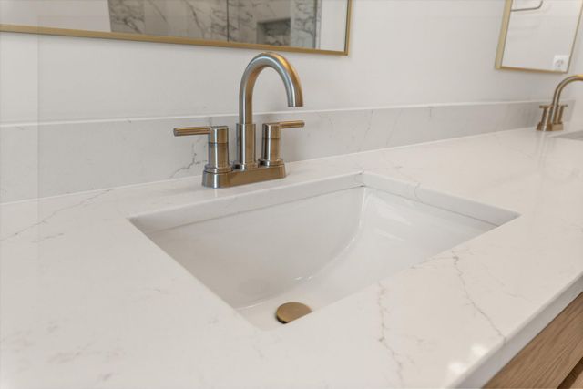 141 DONALD NEIL CT, Columbia, MO 65203