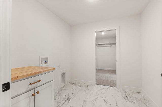 141 DONALD NEIL CT, Columbia, MO 65203