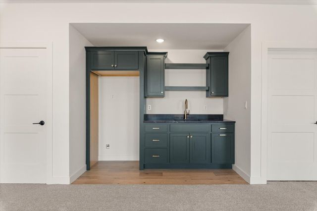 141 DONALD NEIL CT, Columbia, MO 65203