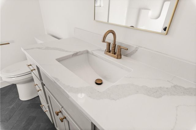 141 DONALD NEIL CT, Columbia, MO 65203