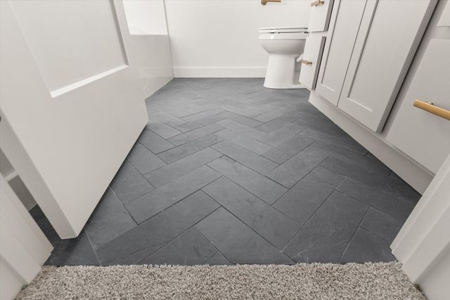 141 DONALD NEIL CT, Columbia, MO 65203