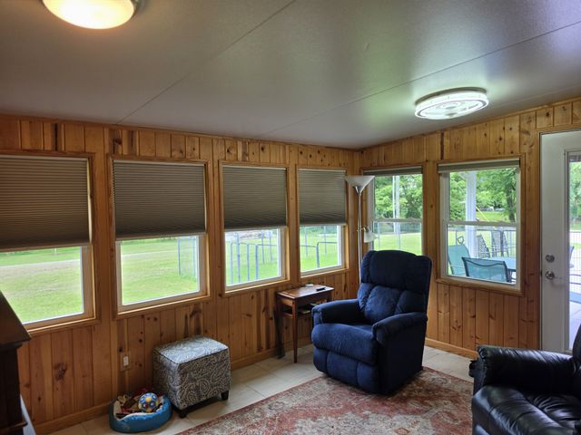448 Osage Ln, Bradyville, TN 37026