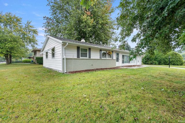 241 Tweedwood Drive, New Haven, IN 46774