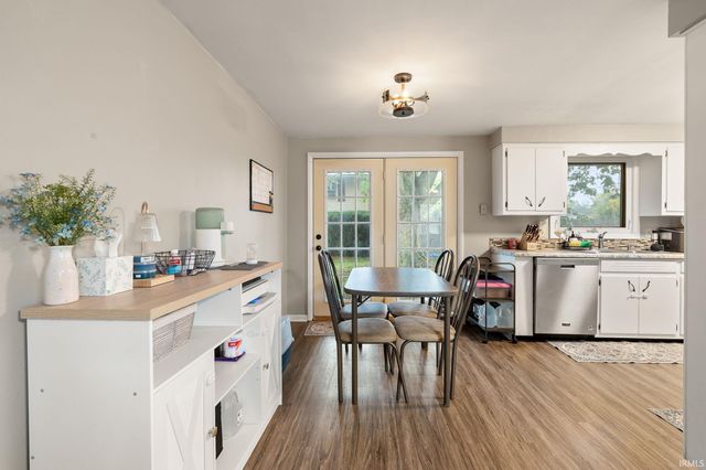 241 Tweedwood Drive, New Haven, IN 46774