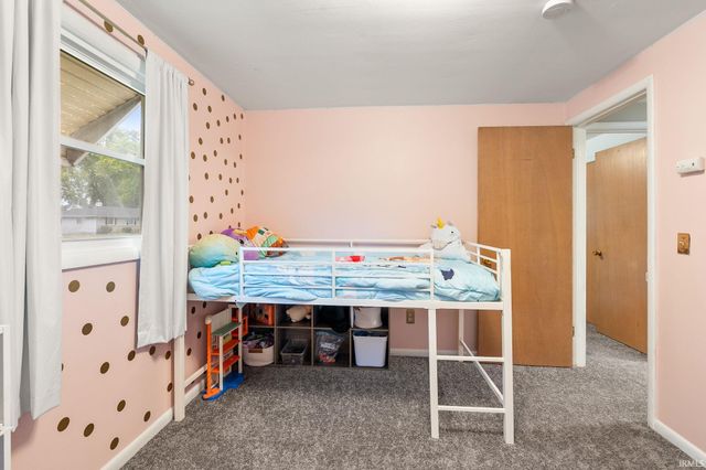 241 Tweedwood Drive, New Haven, IN 46774