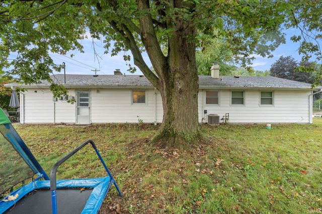 241 Tweedwood Drive, New Haven, IN 46774