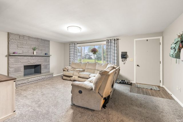 241 Tweedwood Drive, New Haven, IN 46774