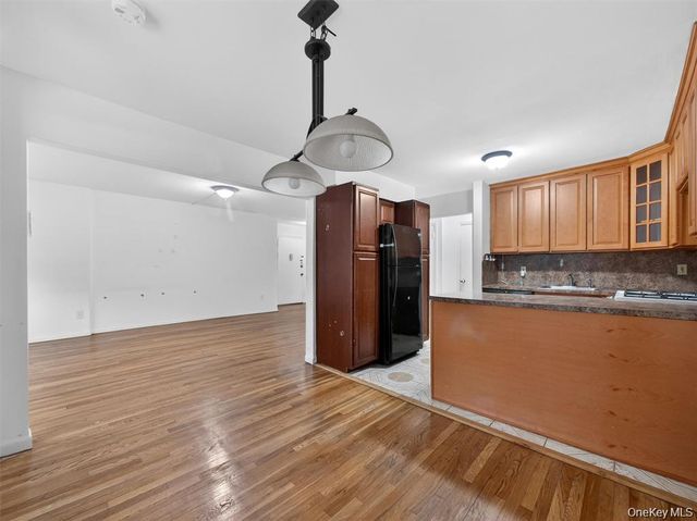 81 Kearsing Parkway A, Monsey, NY 10952