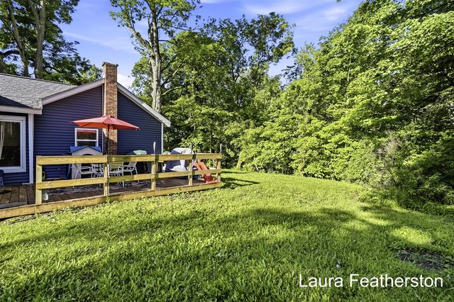 4948 Sturgis Avenue, Rockford, MI 49341