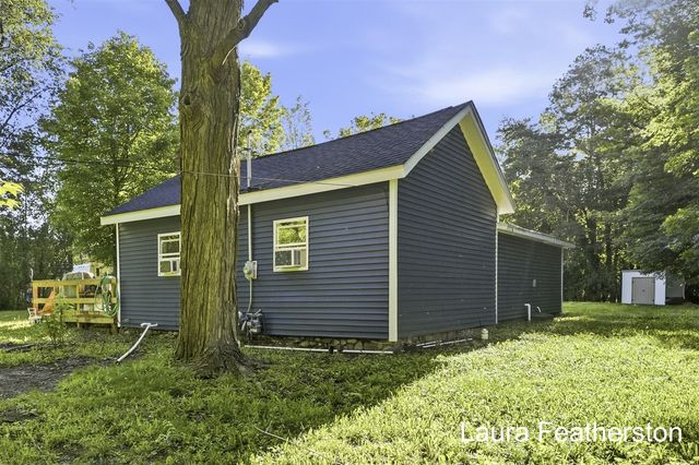 4948 Sturgis Avenue, Rockford, MI 49341