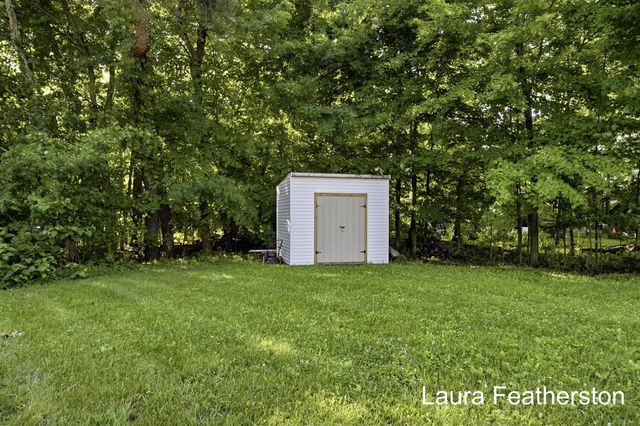 4948 Sturgis Avenue, Rockford, MI 49341